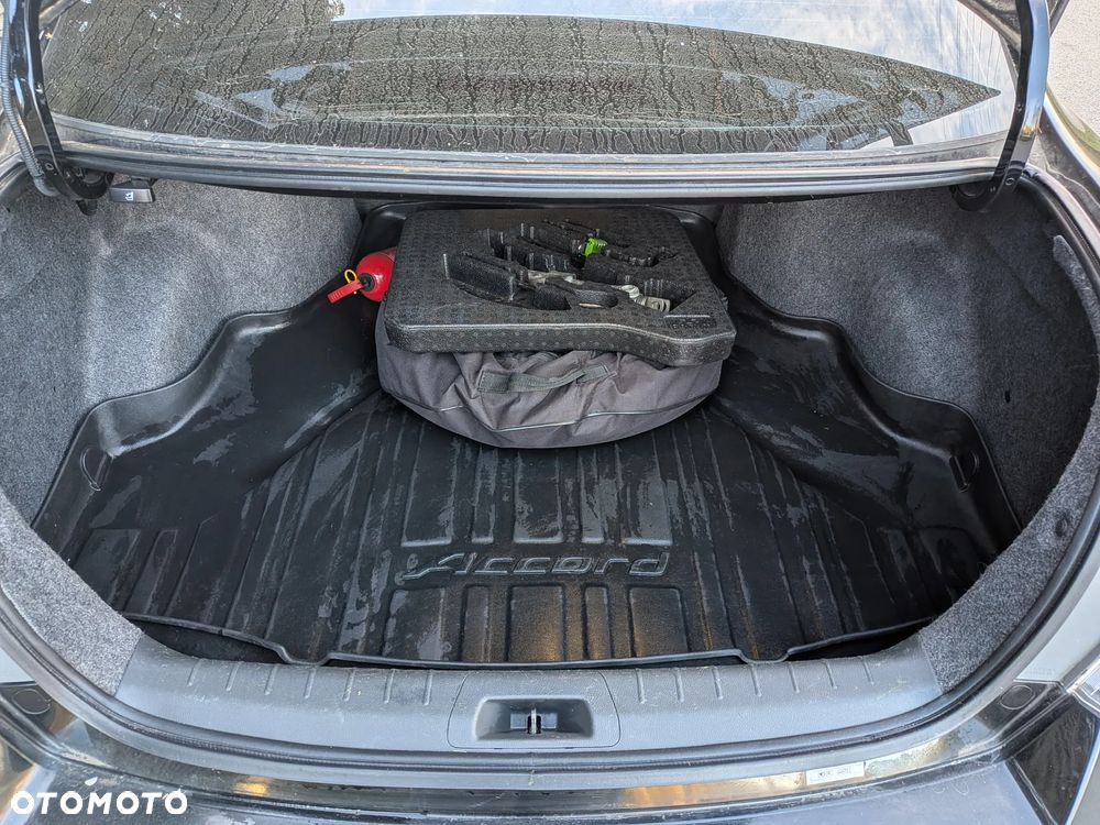 Honda Accord 2.4 Executive - 12