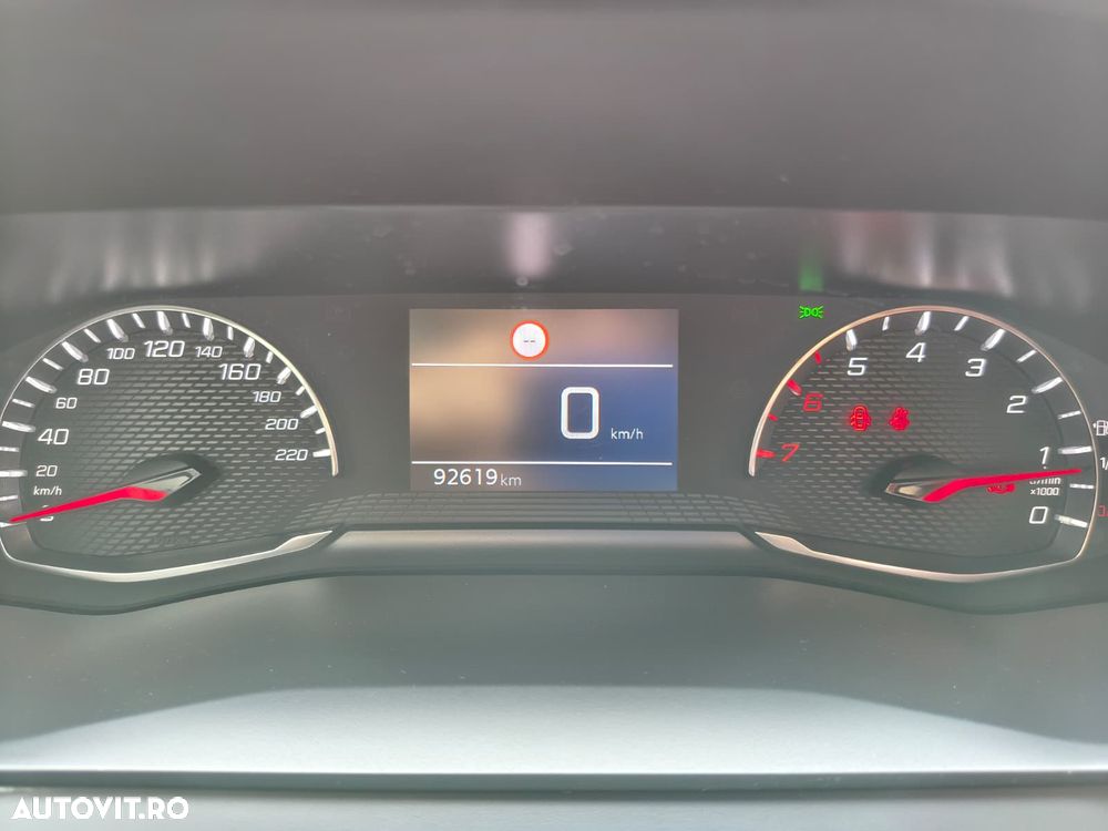 Peugeot 208 1.2 L PureTech STT Active Pack - 7