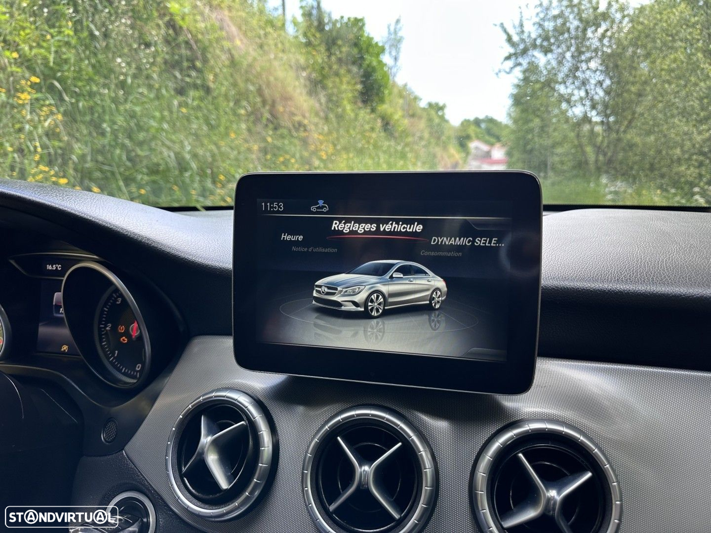 Mercedes-Benz CLA 200 d AMG Line - 42