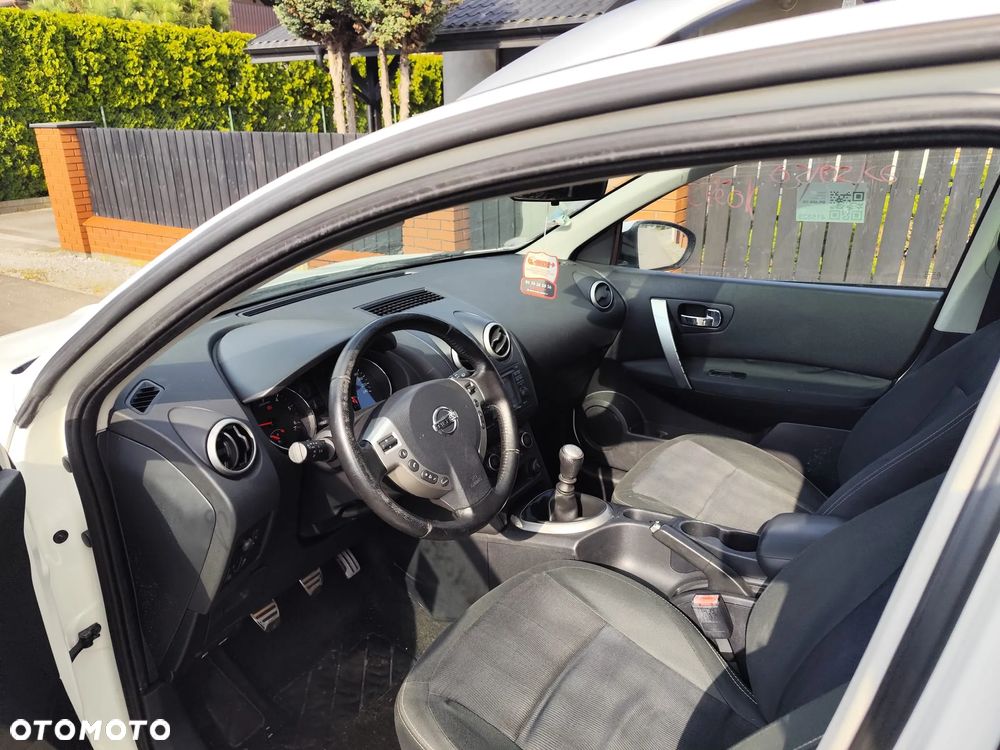 Nissan Qashqai+2 - 13
