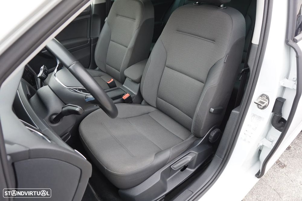 VW e-Golf AC/DC - 18