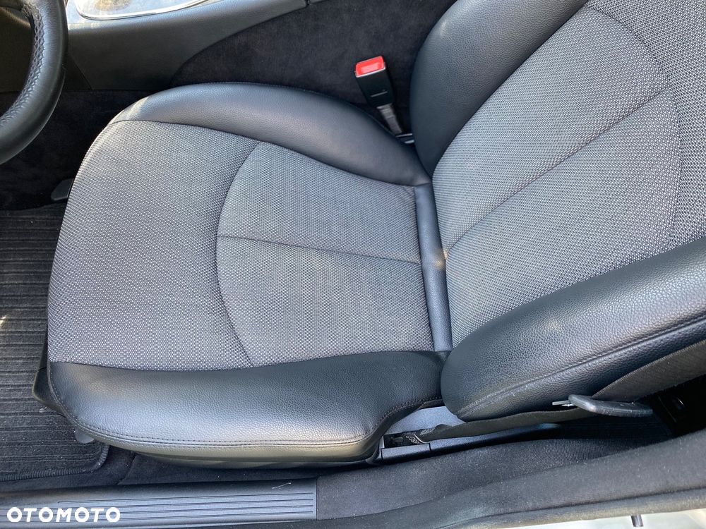 Mercedes-Benz Klasa E - 14