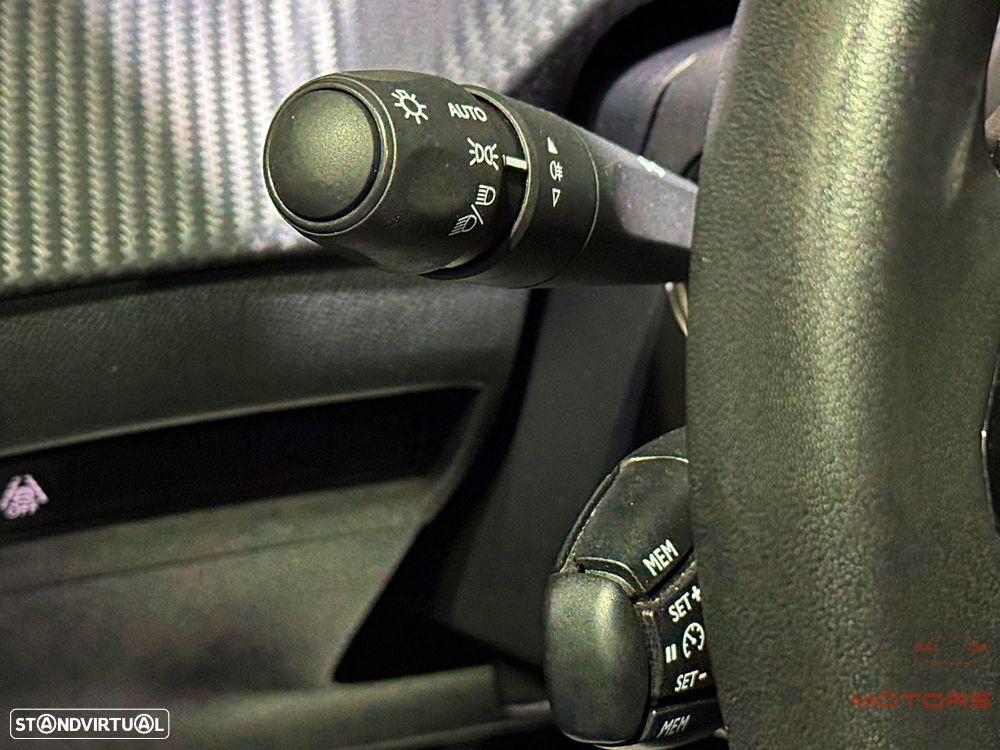 Peugeot 208 1.2 PureTech SE Style - 22