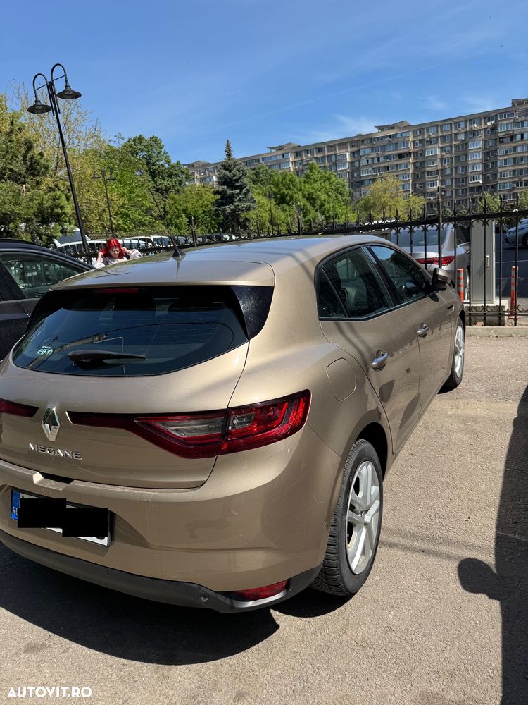 Renault Megane ENERGY dCi 110 EDC INTENS - 8