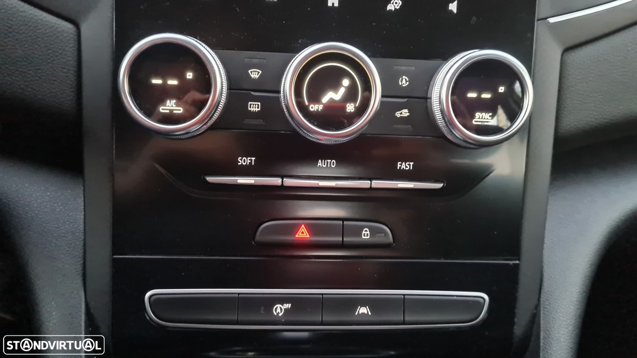 Renault Mégane 1.5 Blue dCi Intens EDC - 33