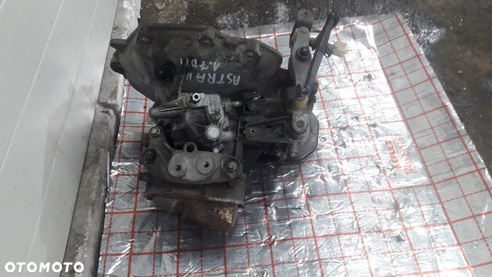 SKRZYNIA BIEGÓW OPEL ASTRA II 2 G ZAFIRA A 1.7 DTI 330700111 90400209 - 4