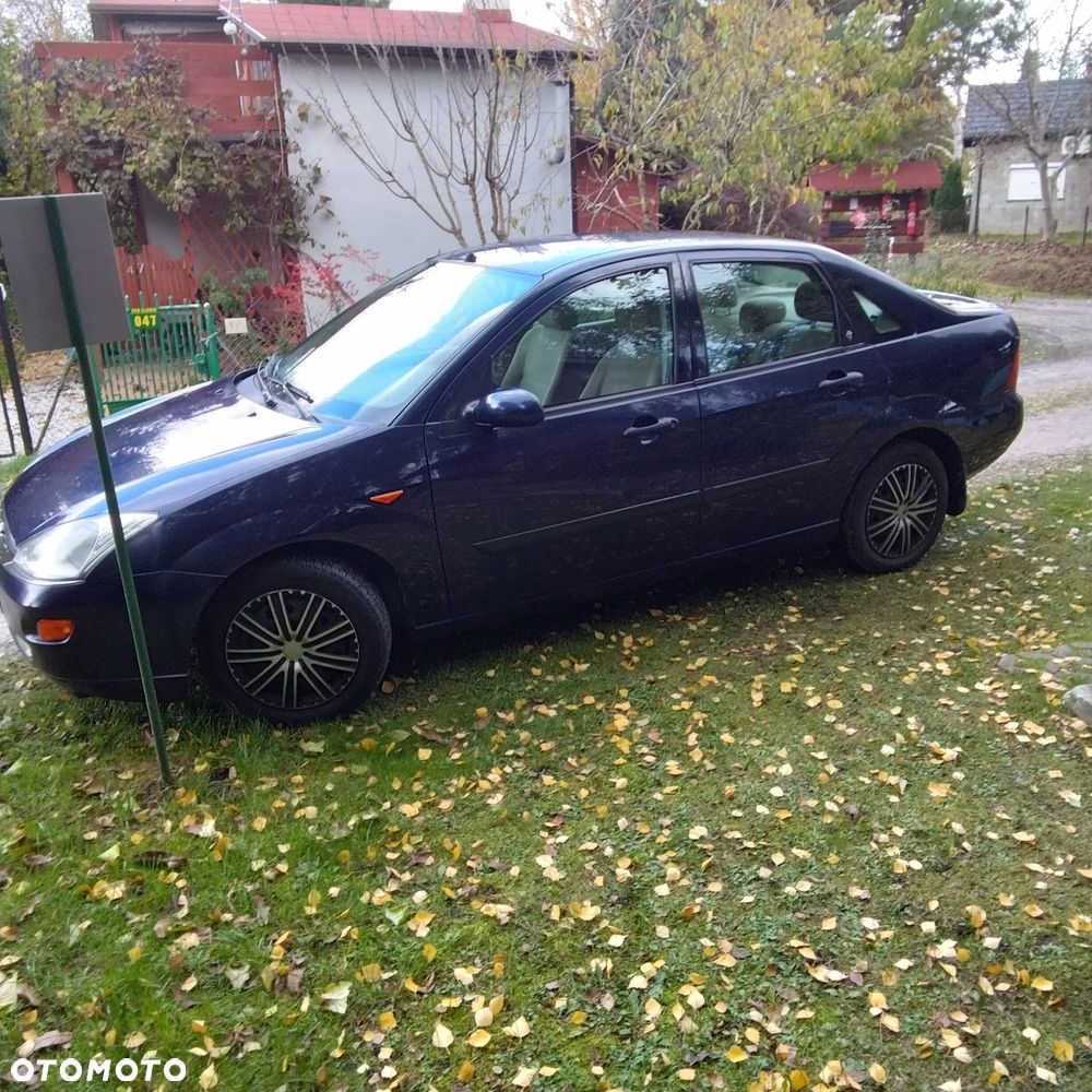 Ford Focus 2.0 Ghia - 5