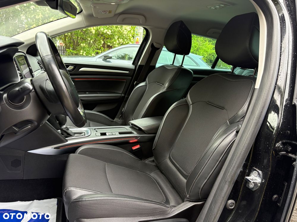 Renault Megane TCe 140 GPF EDC INTENS - 12