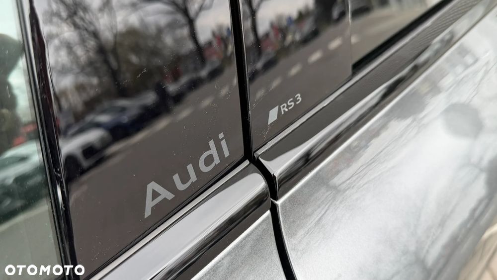 Audi RS3 Limousine - 10
