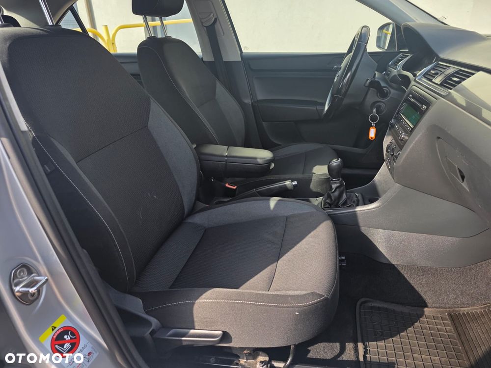 Skoda RAPID 1.6 TDI DPF Edition - 11