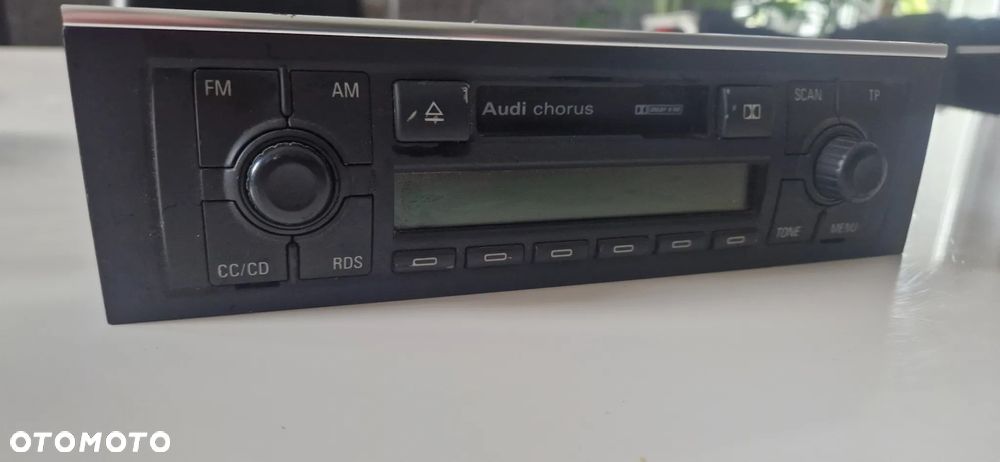 RADIO ORYGINALNE AUDI A4 B6 CHORUS 8E0035152