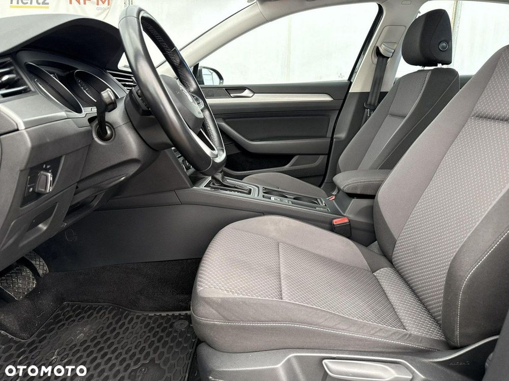 Volkswagen Passat 2.0 TDI EVO Essence DSG - 12