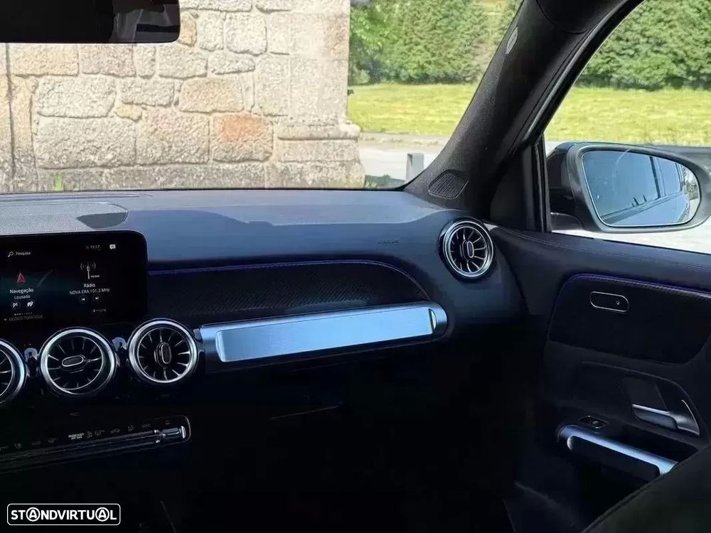 Mercedes-Benz GLB 200 d AMG Line - 22