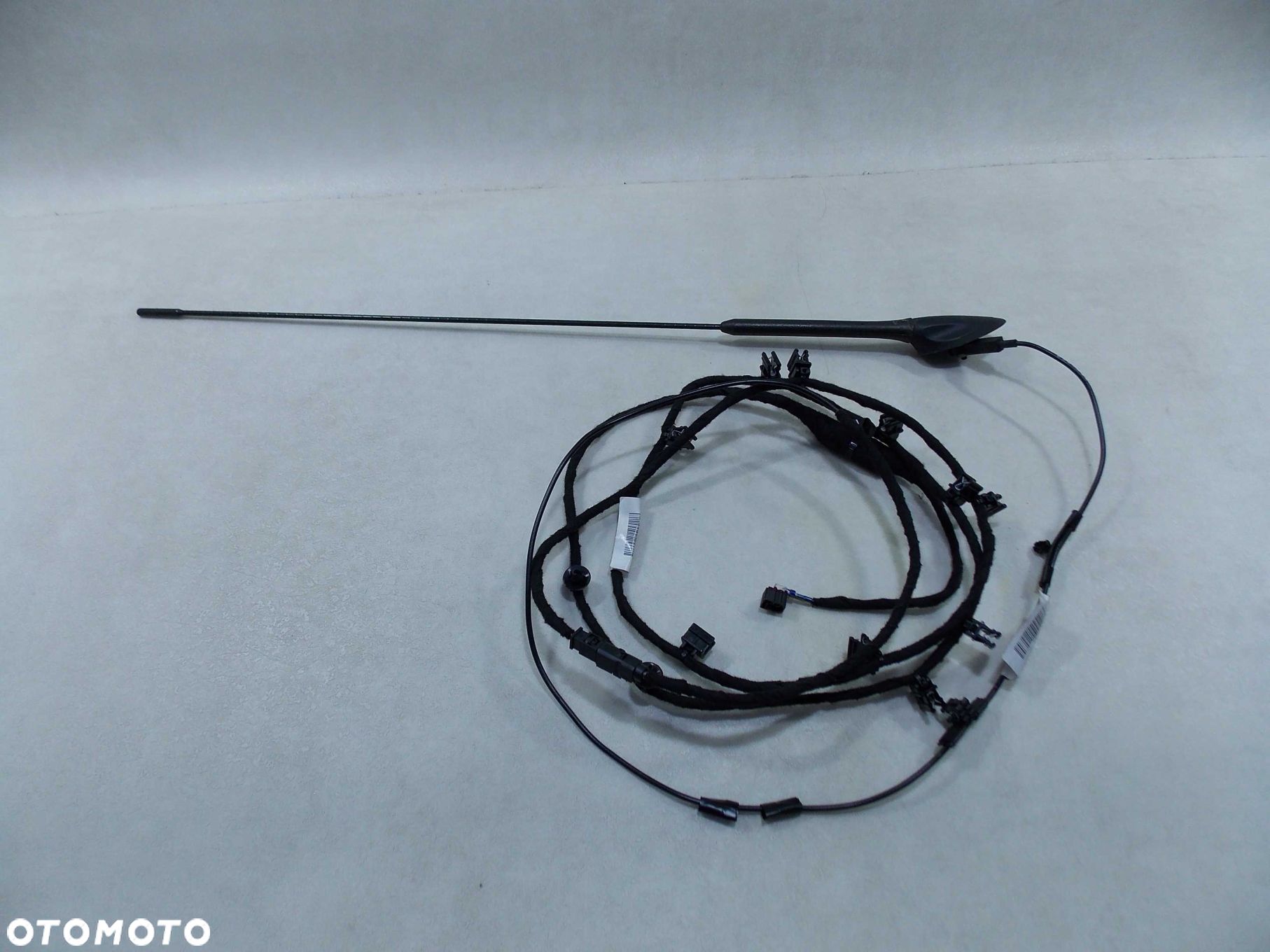 FORD TRANSIT CUSTOM 13- ANTENA DACHOWA AV1T-18828-AA BK2T-18812-DB - 1