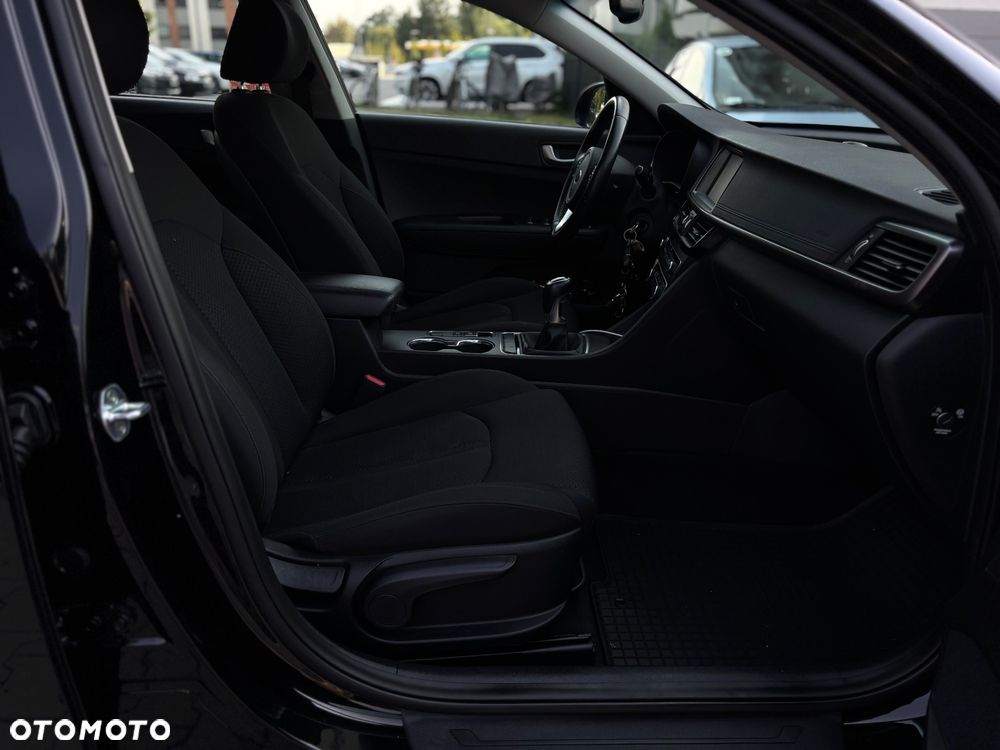 Kia Optima 2.0 L - 18