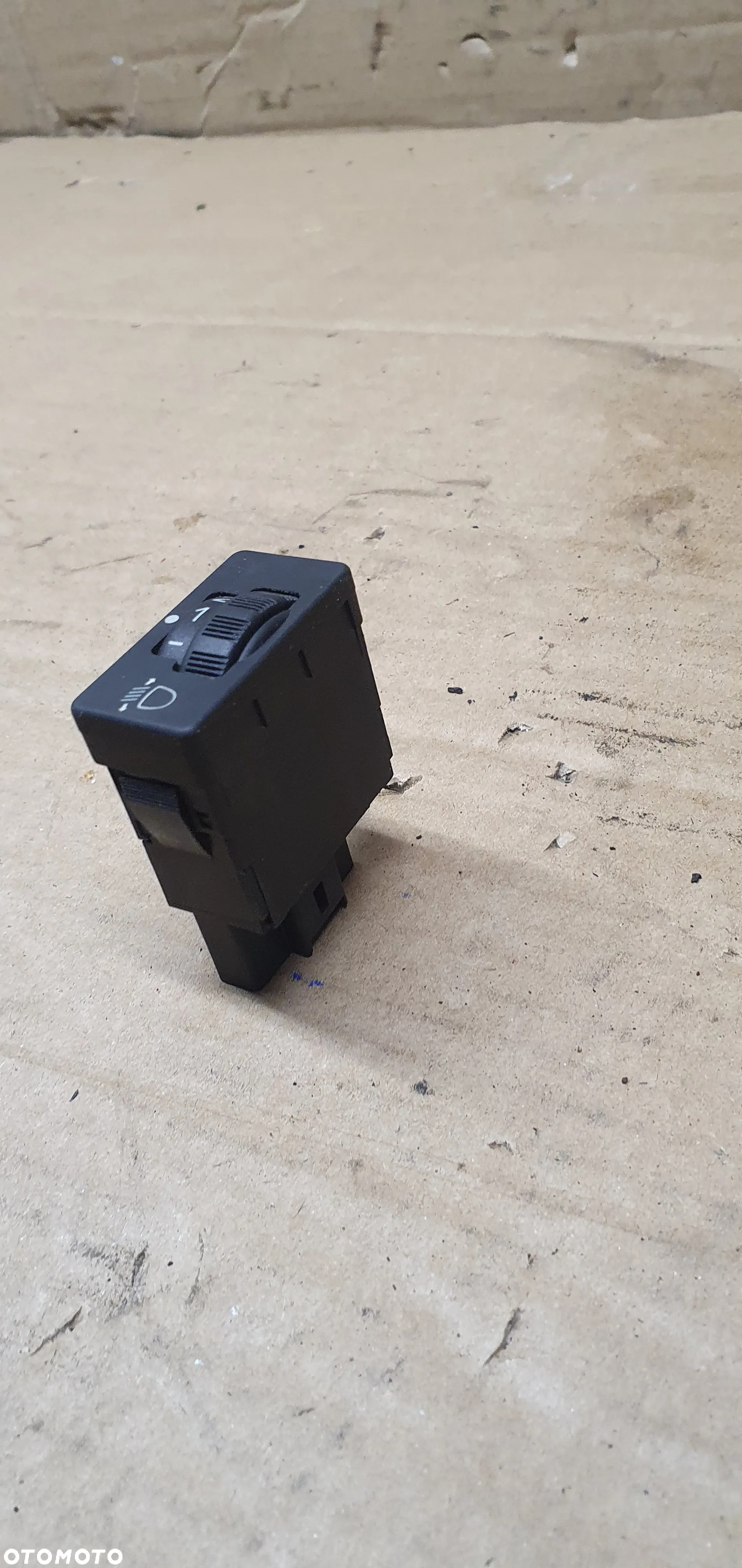 Przełącznik regulacji świateł Toyota Aygo - 2