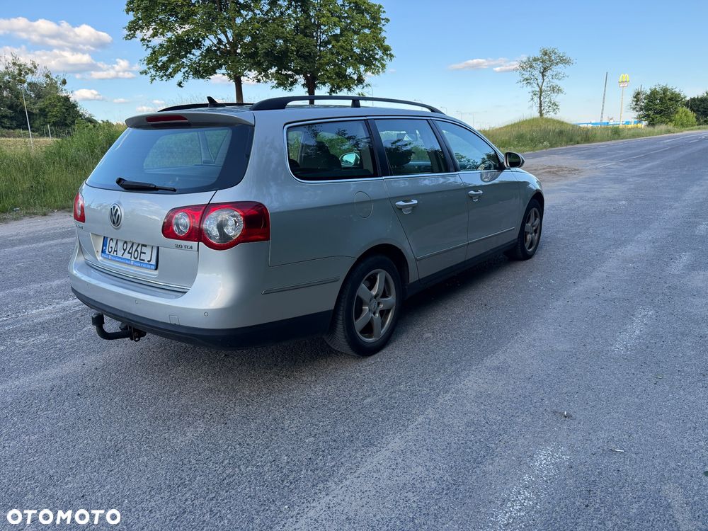 Volkswagen Passat 2.0 TDI DPF Comfortline DSG - 5