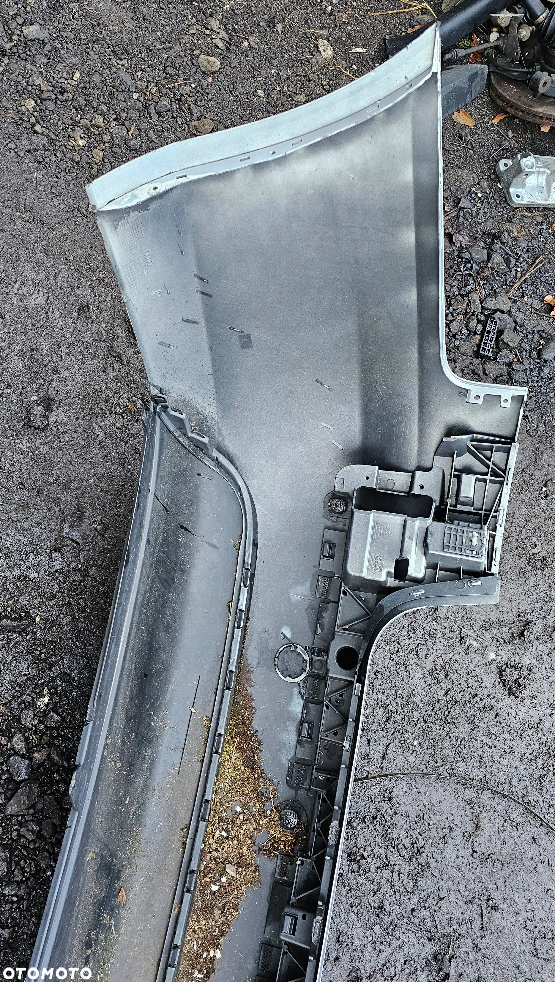 Zderzak tylny tył Audi A4 B8 Kombi 8K9807511H - 8