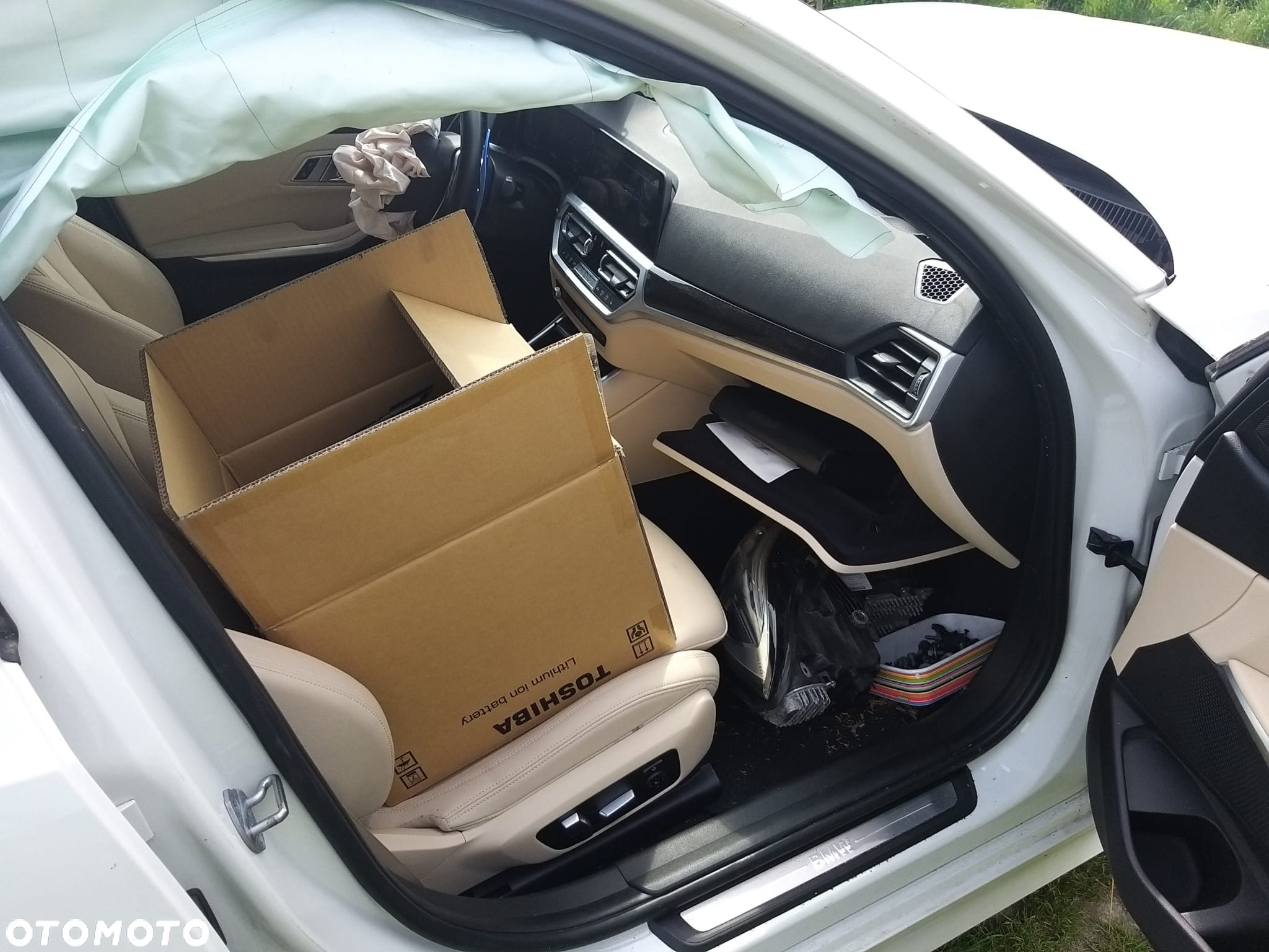 BMW Seria 3 330i xDrive - 21