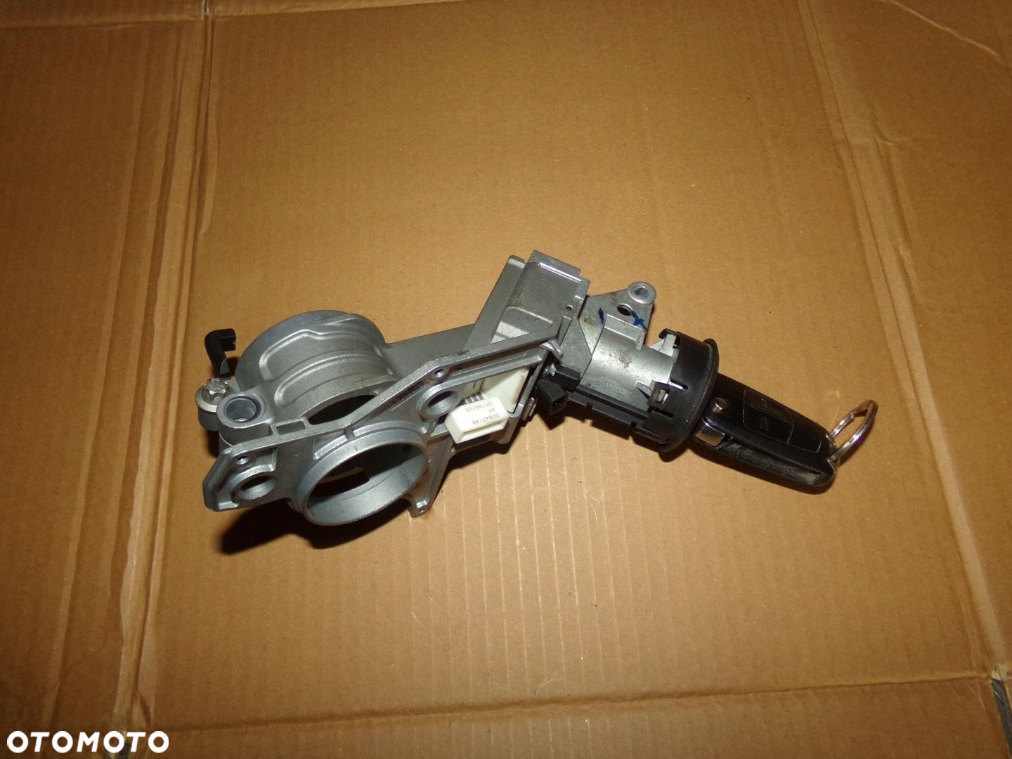 STACYJKA KLUCZYKA ASTRA H - 2