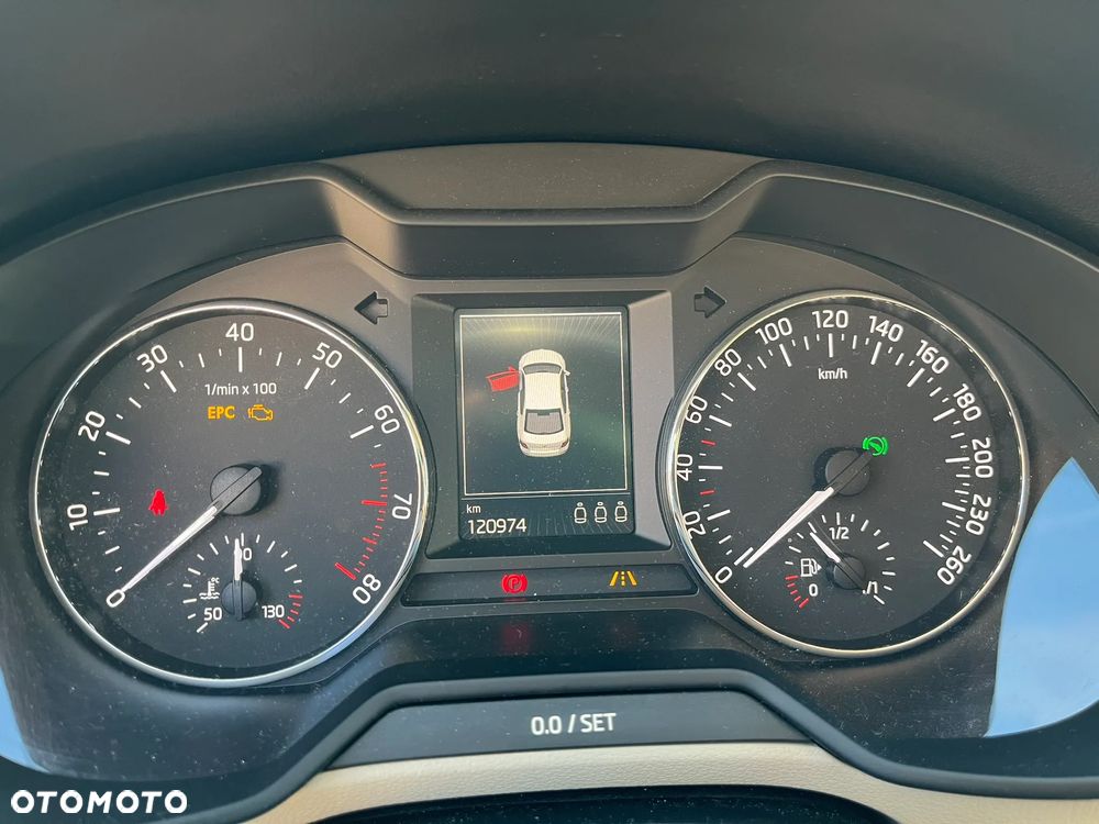 Skoda Octavia 1.8 TSI Elegance DSG - 10