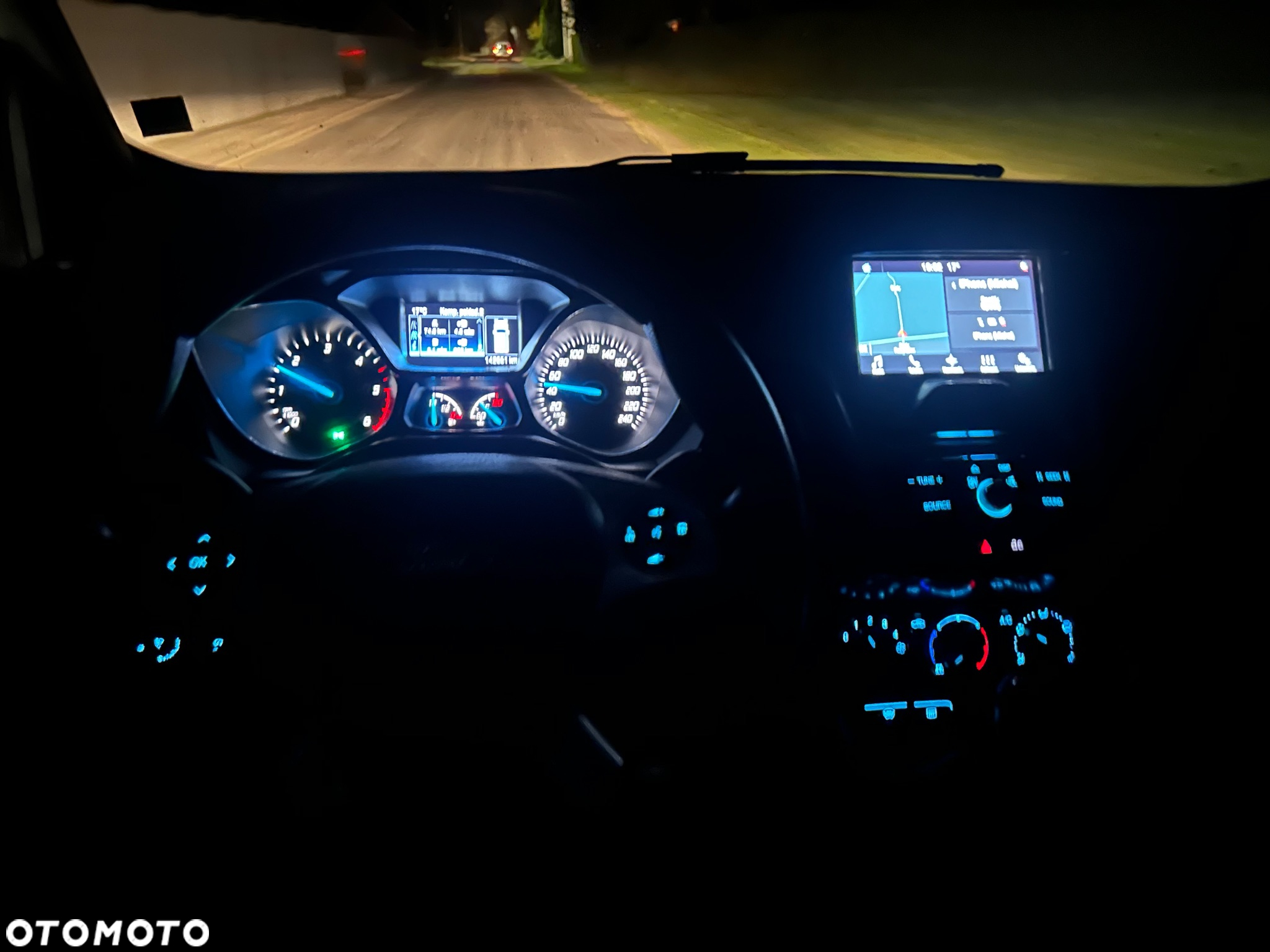 Ford Transit Connect - 11