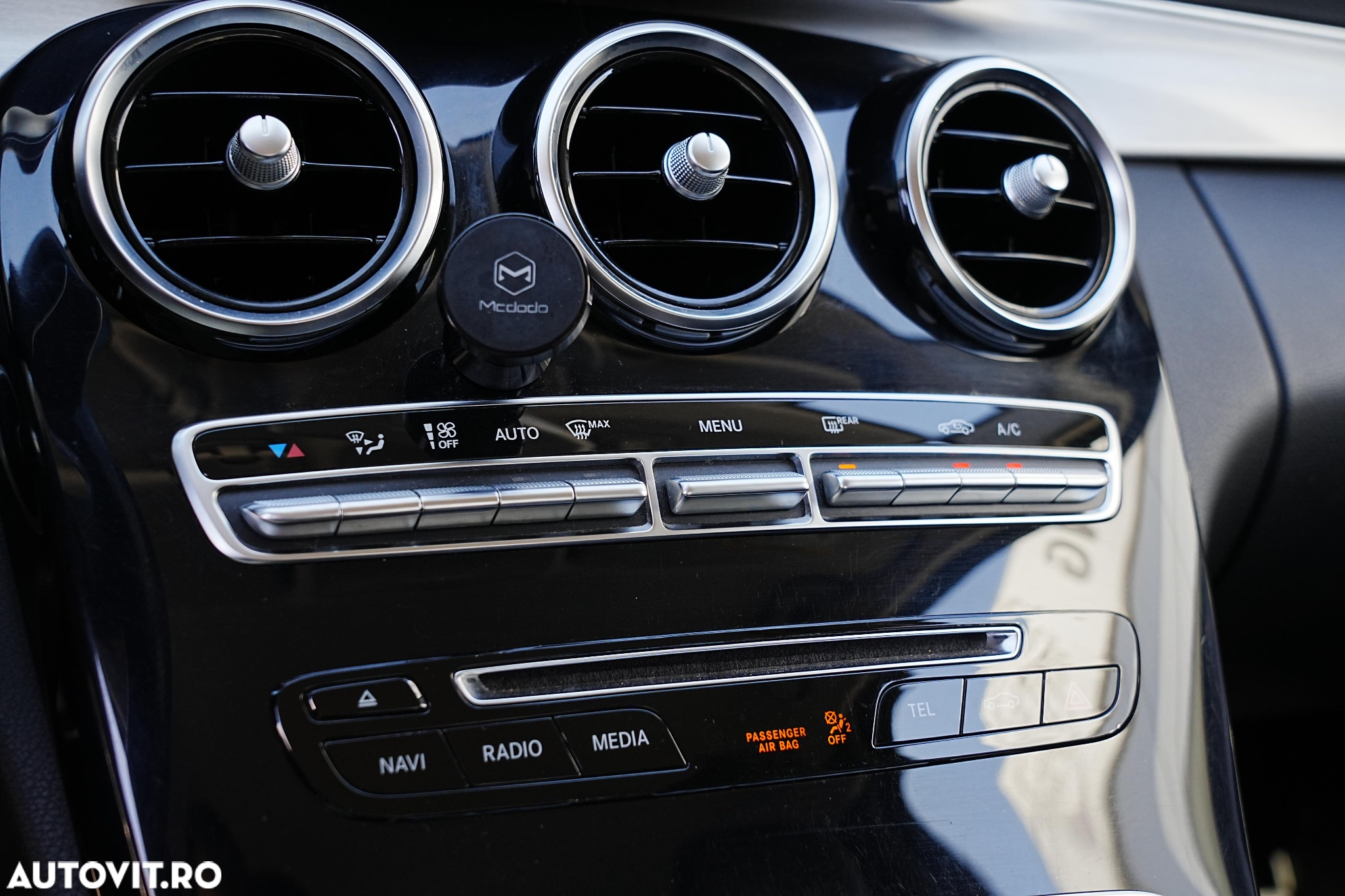 Mercedes-Benz C - 16