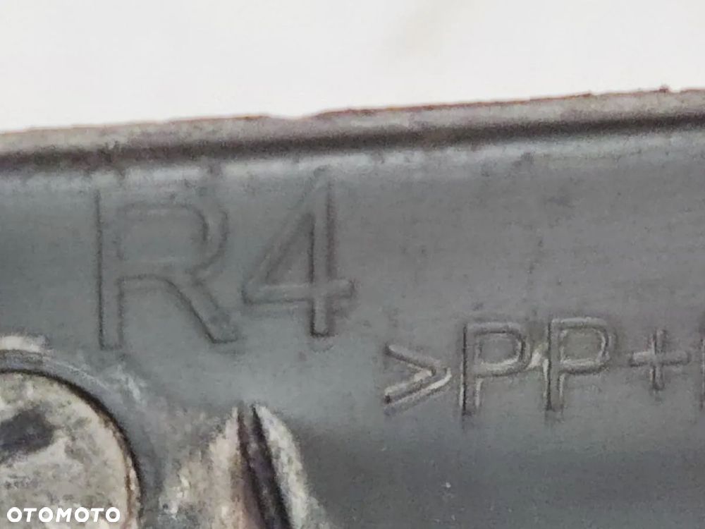 TOYOTA YARIS 19-24r Chlapacz Tył Prawy Lewy - 7