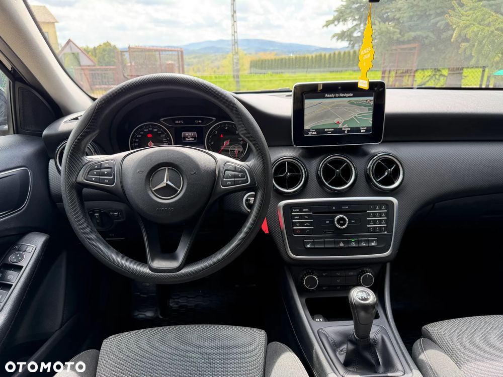 Mercedes-Benz Klasa A 180 d BlueEFFICIENCY Edition Style - 28