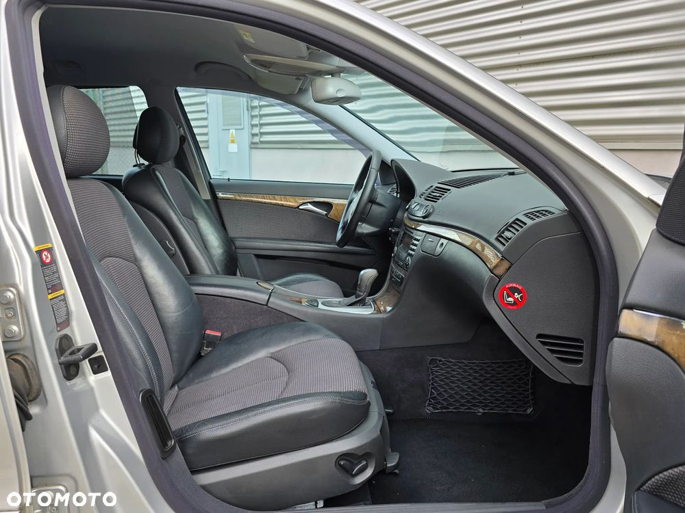 Mercedes-Benz Klasa E 320 T Avantgarde - 16