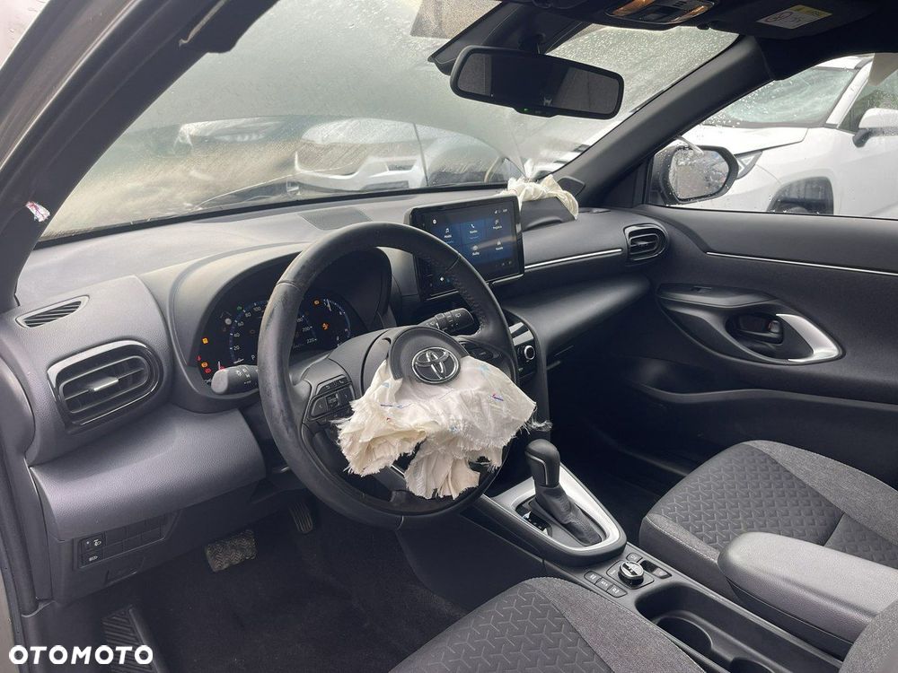 Toyota Yaris Cross Hybrid 1.5 Comfort AWD - 10