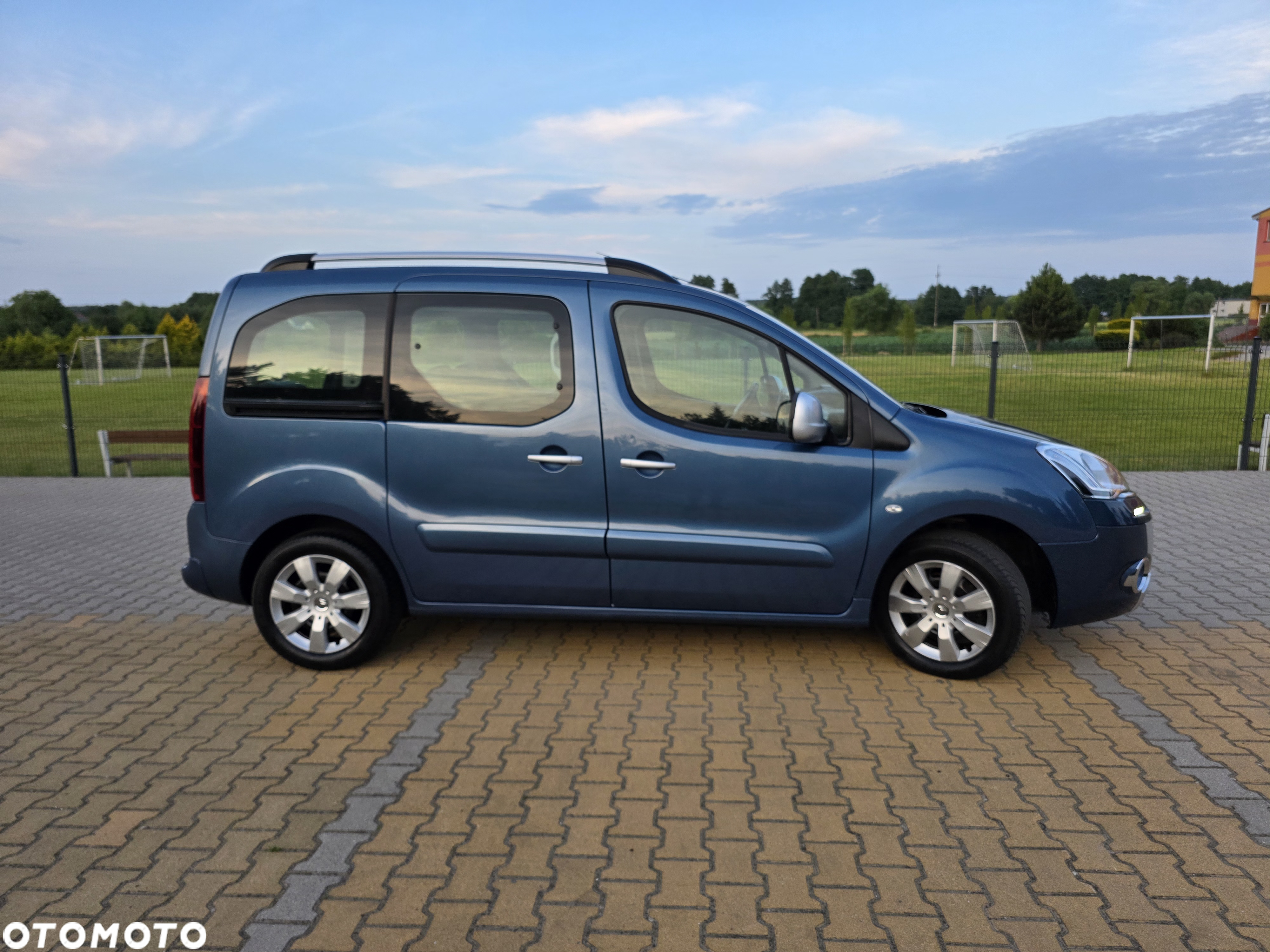 Citroën Berlingo 1.6 HDi 110 FAP Multispace Exclusive - 4