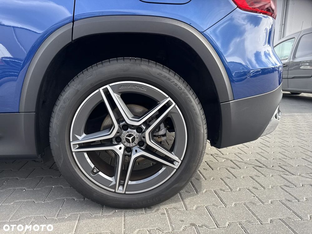 Mercedes-Benz GLB 200 d AMG Line 8G-DCT - 16