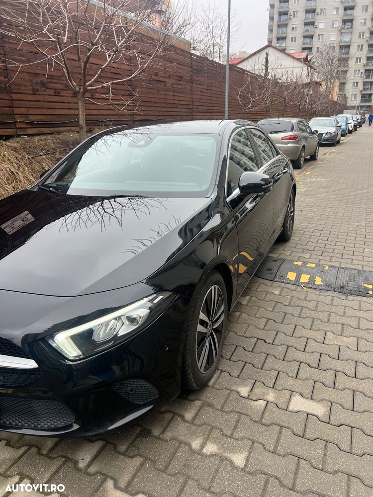 Mercedes-Benz A 220 d Sedan 8G-DCT - 2