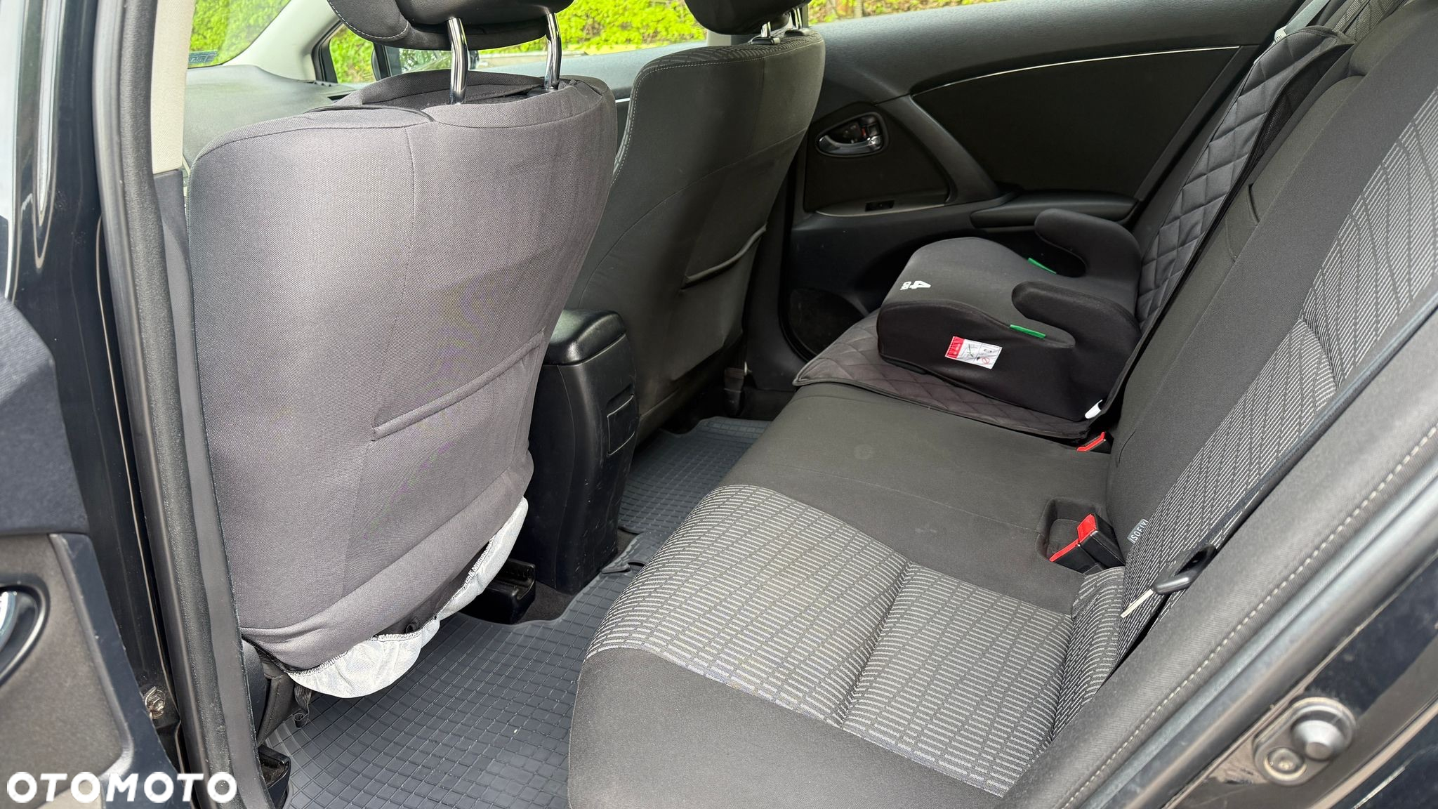 Toyota Avensis - 6