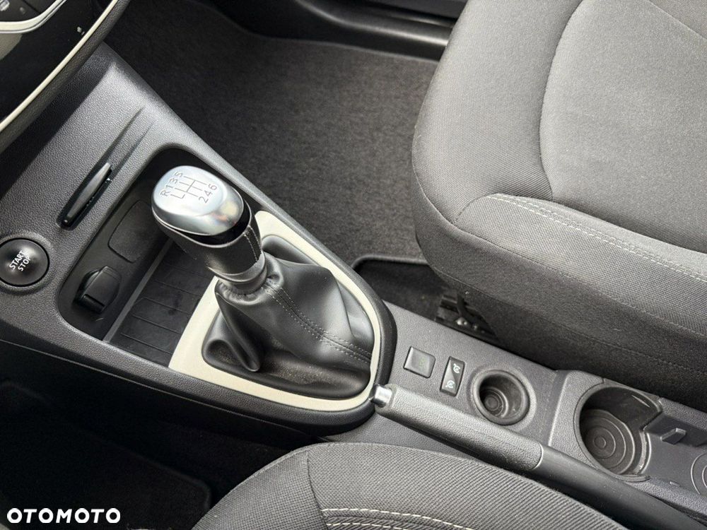 Renault Captur ENERGY TCe 120 Intens - 25