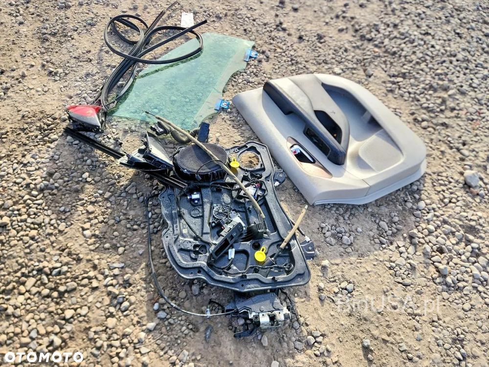 Chrysler Pacifica - 12