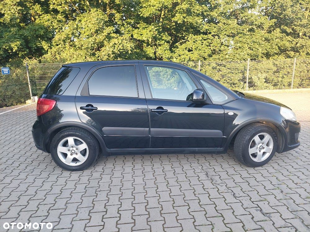 Suzuki SX4 1.5 Streetline 4x2 Classic - 5