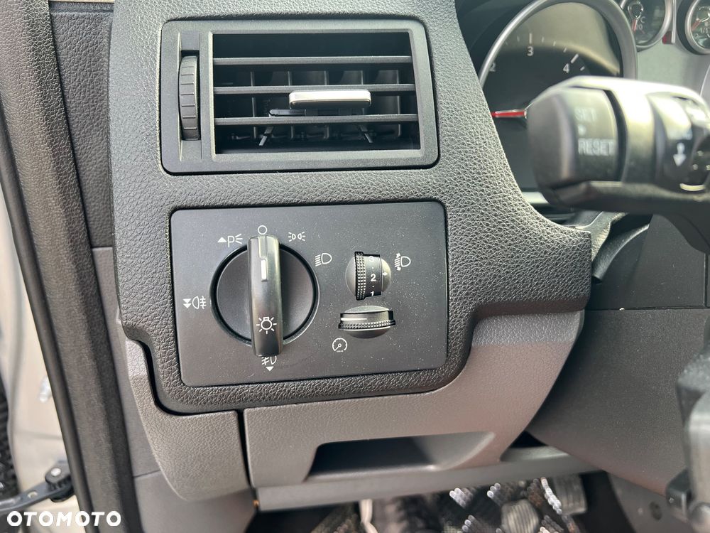 Ford Kuga 2.0 TDCi 2x4 Trend - 17