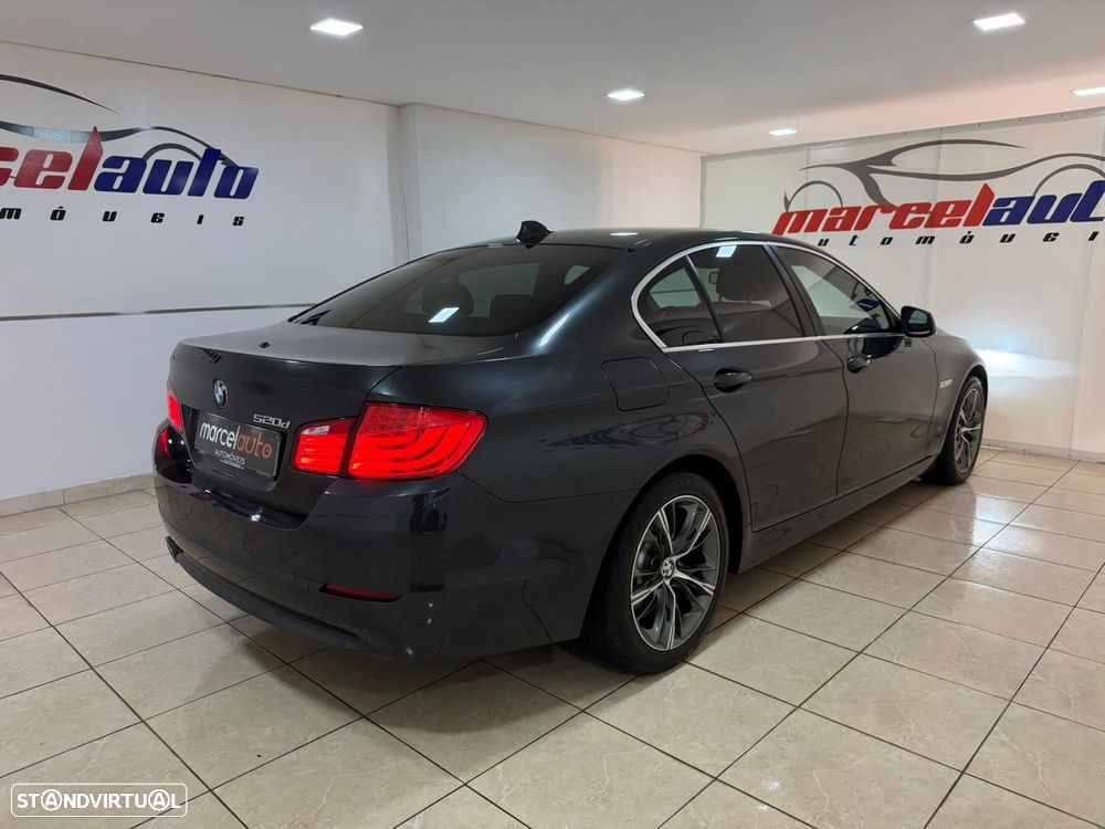 BMW 520 d Auto - 11