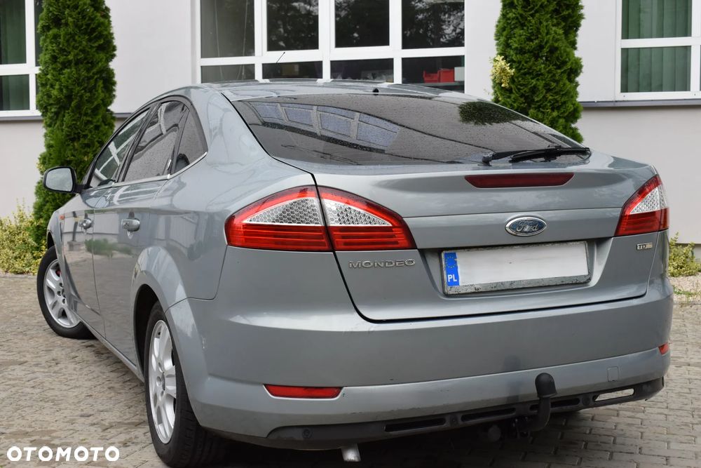 Ford Mondeo 1.8 TDCi Ghia - 12