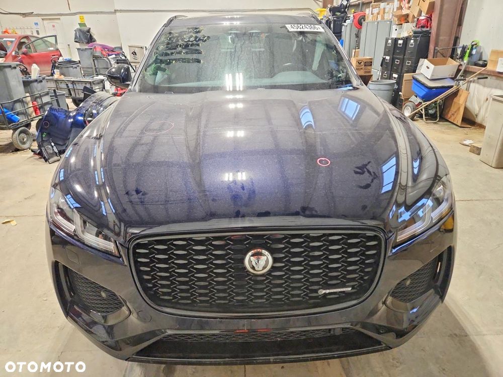 Jaguar F-Pace P250 AWD R-Dynamic S - 6