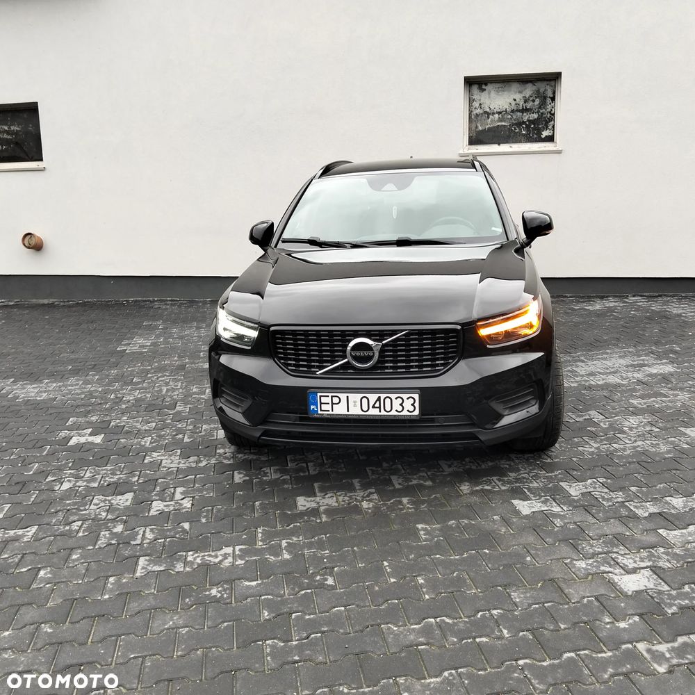 Volvo XC 40 D3 AWD R-Design - 2