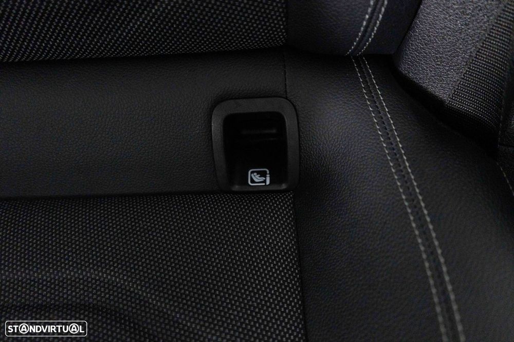 Mercedes-Benz A 250 e Progressive - 12