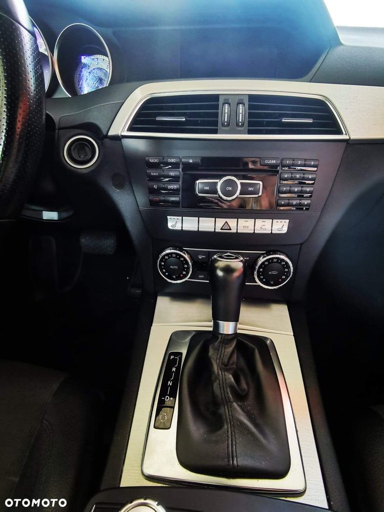 Mercedes-Benz Klasa C 250 CGI BlueEff - 2