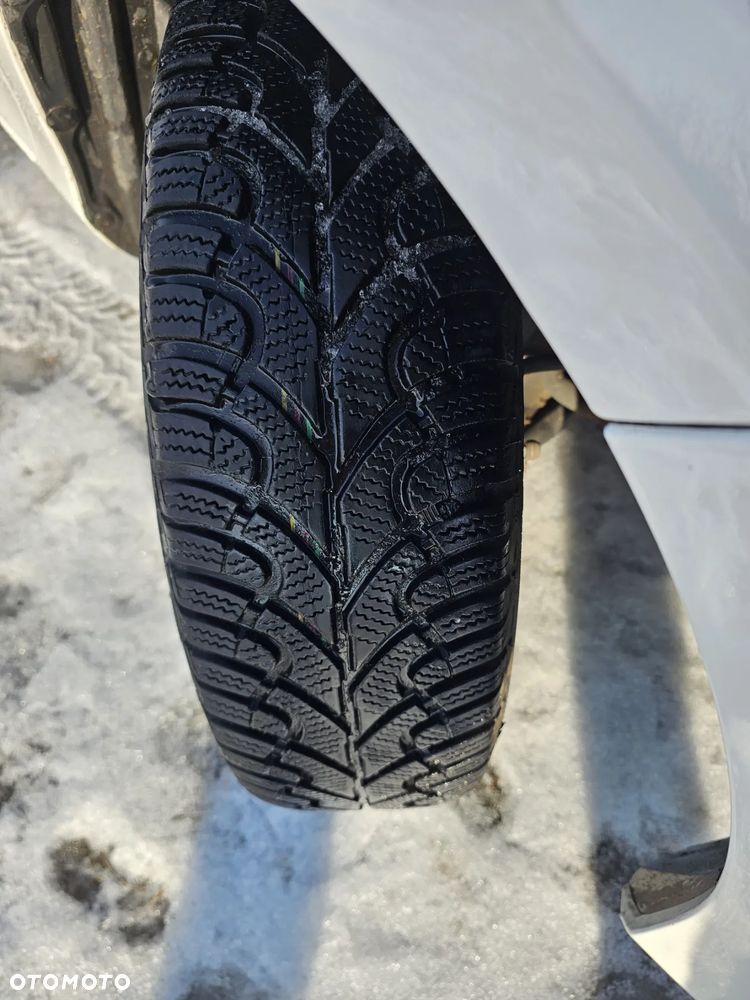 Toyota Yaris 1.0 Active - 13