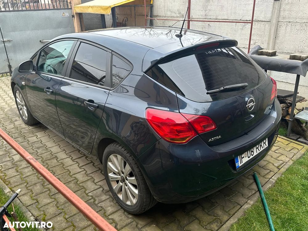 Opel Astra 1.7 CDTI - 7