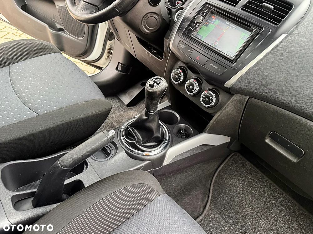 Mitsubishi ASX 1.6 Intense - 22