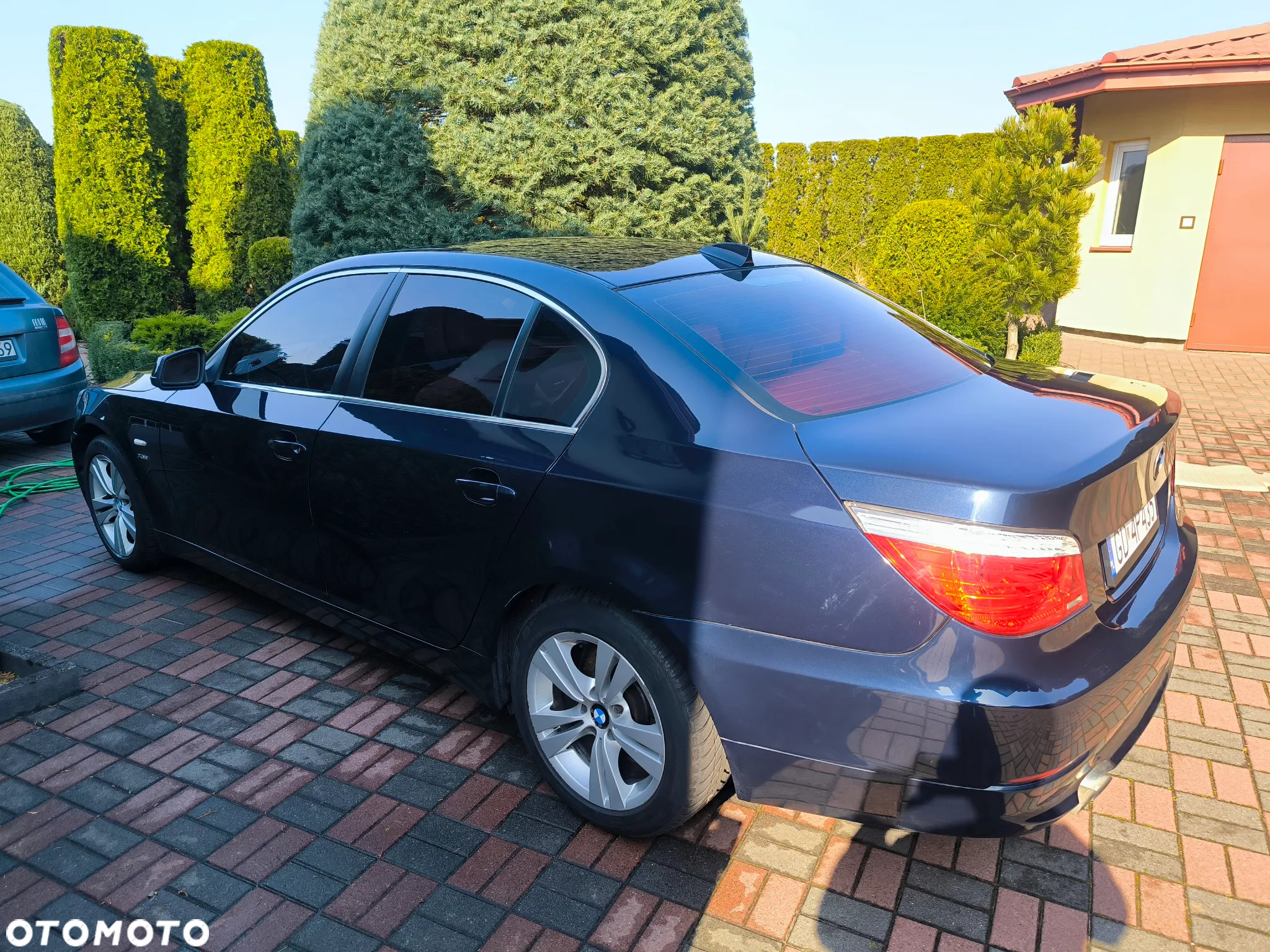 BMW Seria 5 528i - 2