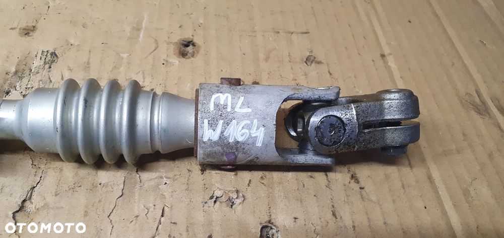 Krzyżak kolumny kierowniczej Mercedes ML W164 - 3